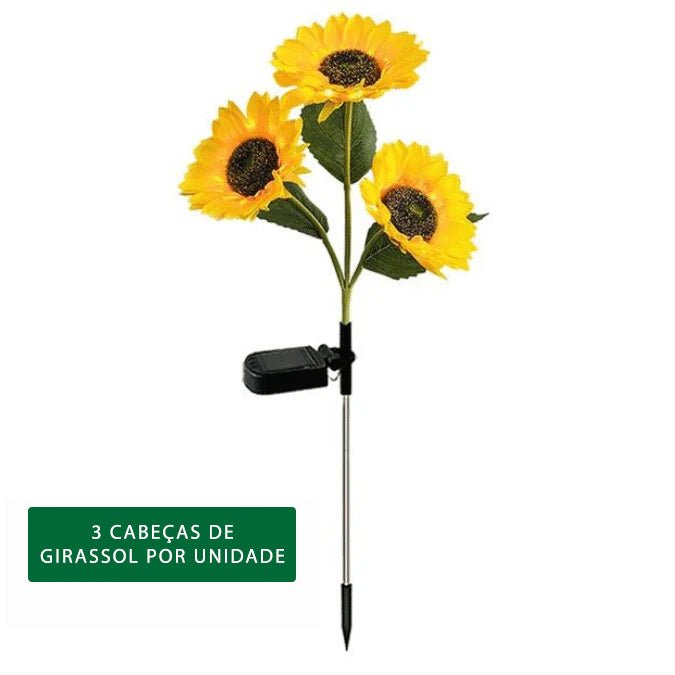 Unidade com três girassóis de tecido, folhas verdes, painel solar e espeto de aço