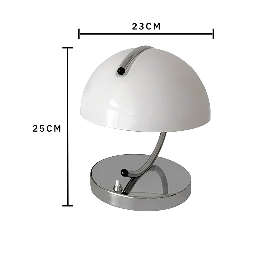 Luminária de Mesa Retro em Metal Cromado com Cúpula Meia - Lua - Disponível na Luzzart