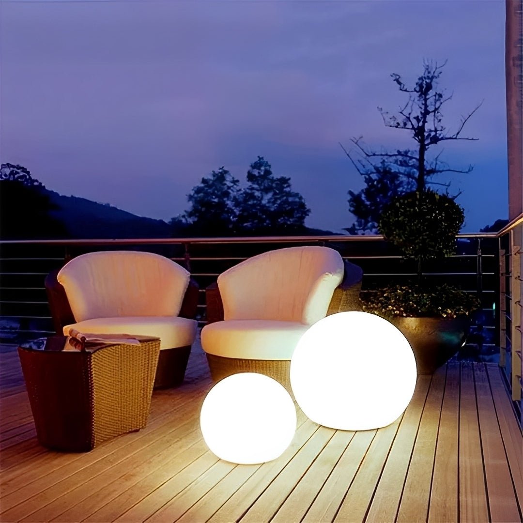 Luminária Globo de Luz Solar para Jardim - Disponível na ProntoPraTi