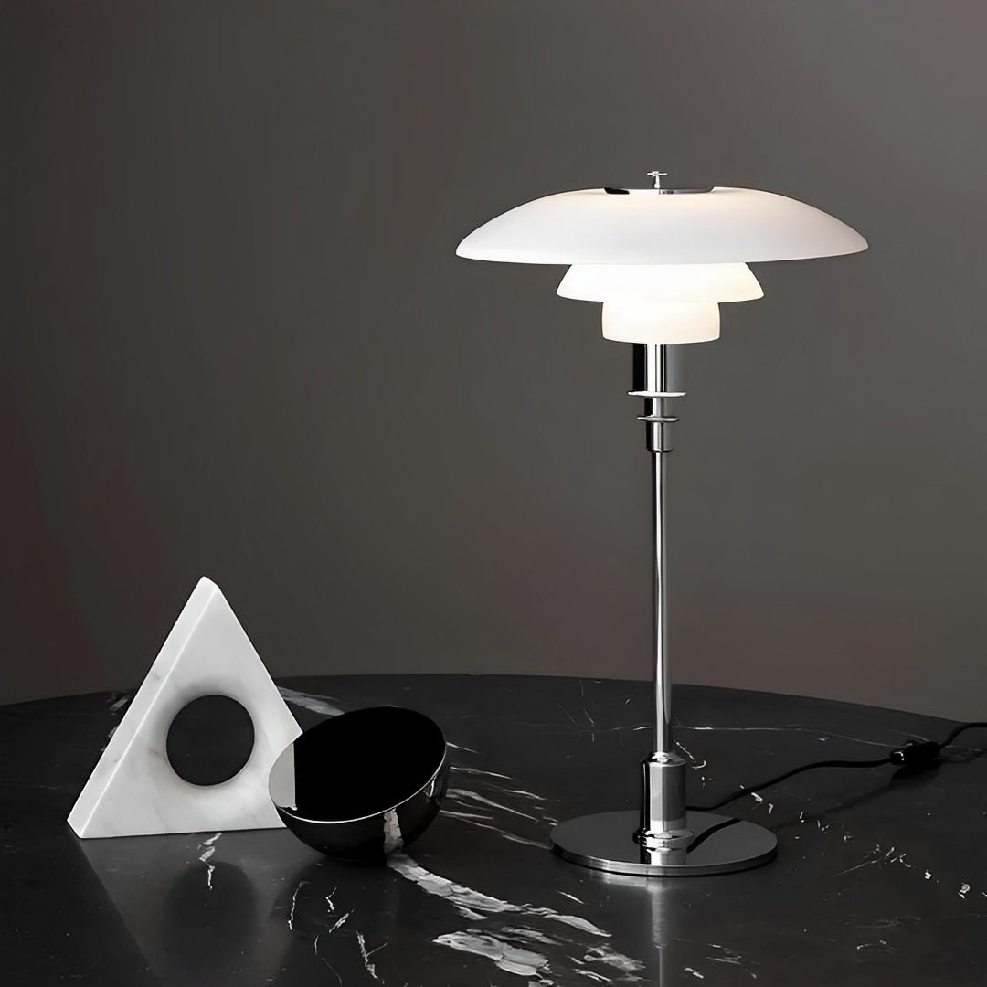 Luminária de Mesa Portátil PH 3/2 - Design Escandinavo - Disponível na ProntoPraTi