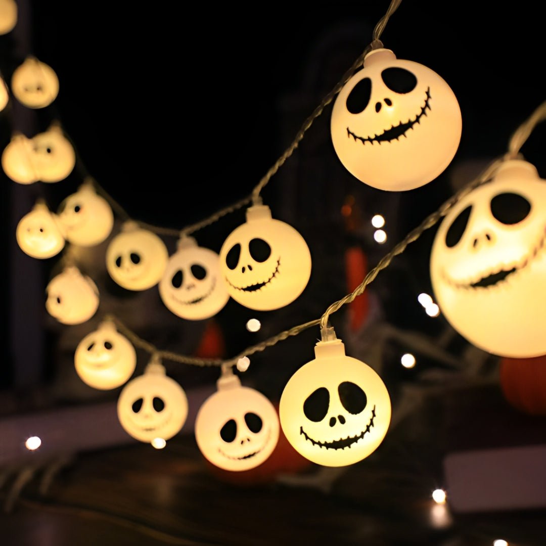 Varal Fantasminha LED 3m – Decoração de Halloween - Disponível na ProntoPraTi