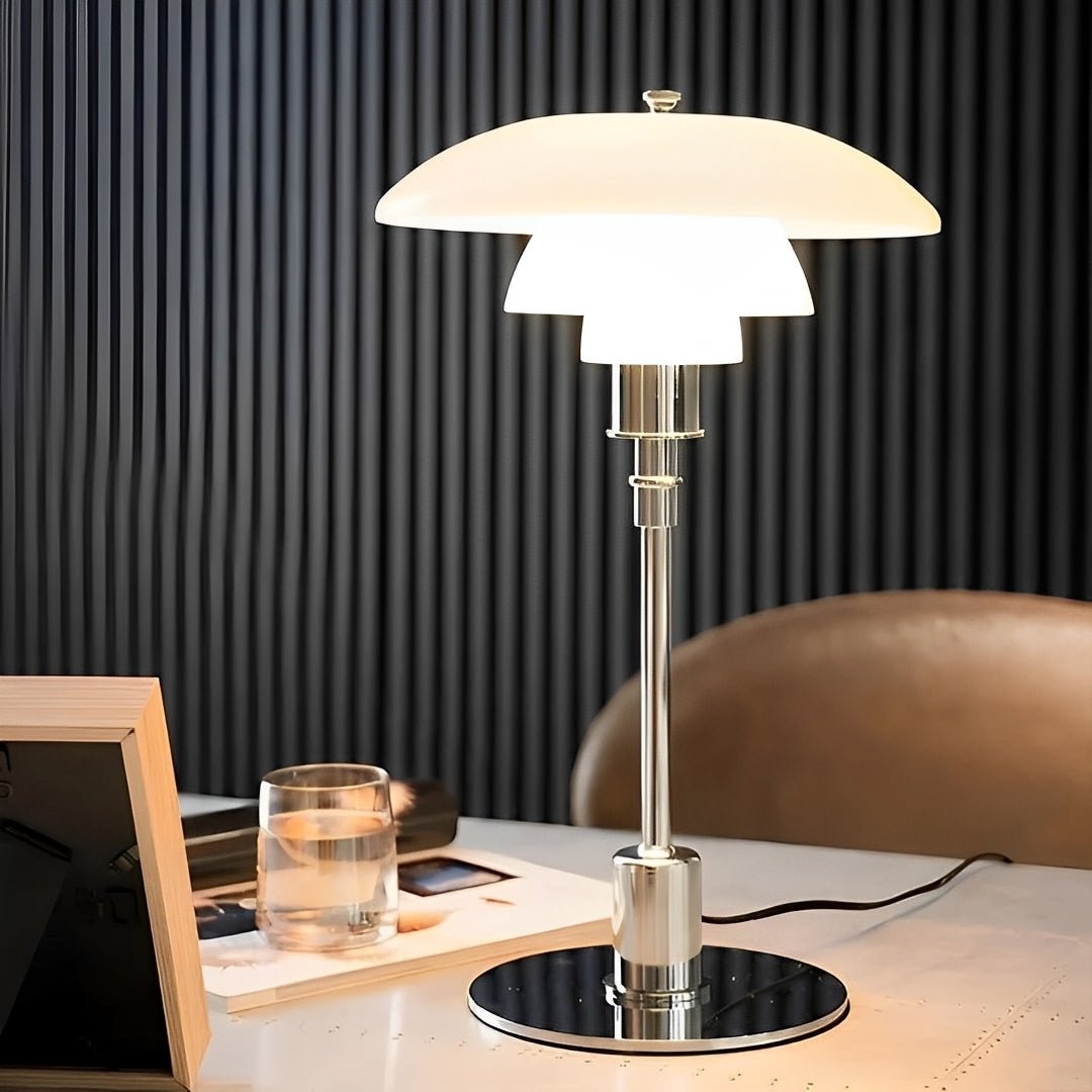 Luminária de Mesa Portátil PH 3/2 - Design Escandinavo - Disponível na ProntoPraTi