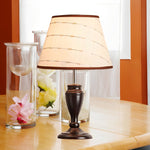 Abajur de Mesa Clássico com Cúpula Estampada - Disponível na ProntoPraTi