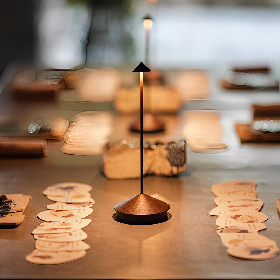 Luminária de Mesa Portátil Led Touch - Solene