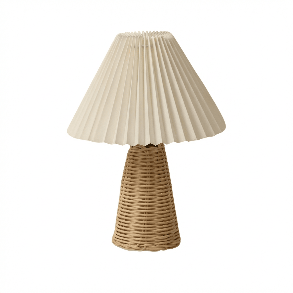Luminária de Mesa de Palha Bambu com Cúpula Plissada em Tecido Creme - Disponível na Luzzart