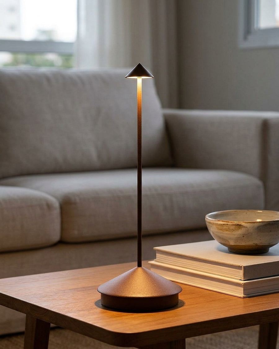 Luz em branco quente de 2700 K na mesa de centro