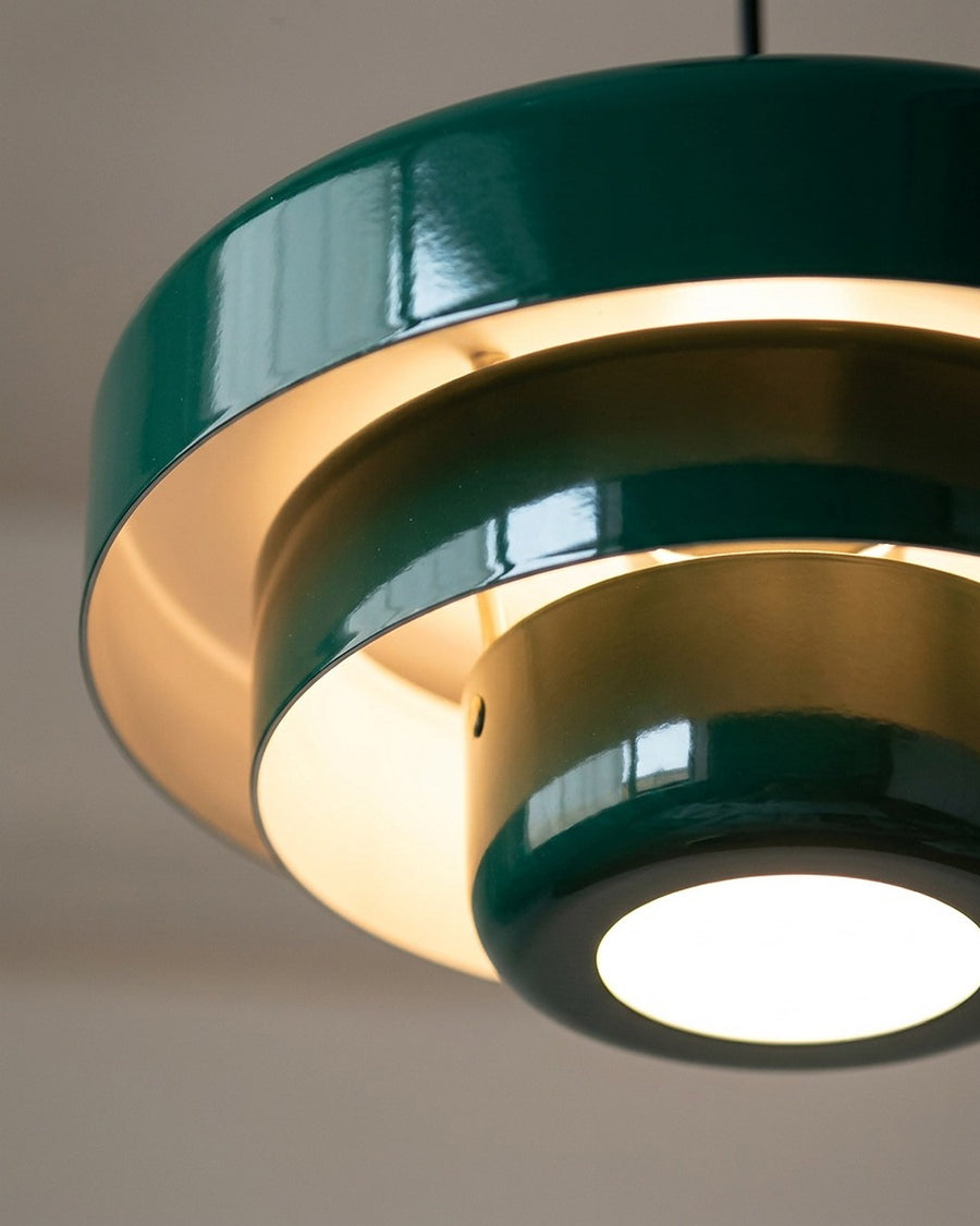 Pendente colorido Nordic de LED no ambiente