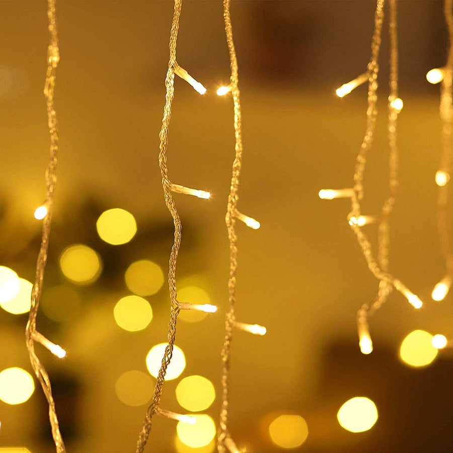 Detalhe · pingentes de LED no fio transparente