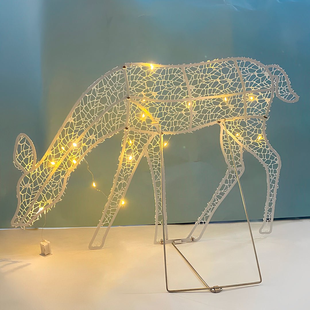 Rena de Natal de Led para Jardim - Disponível na ProntoPraTi
